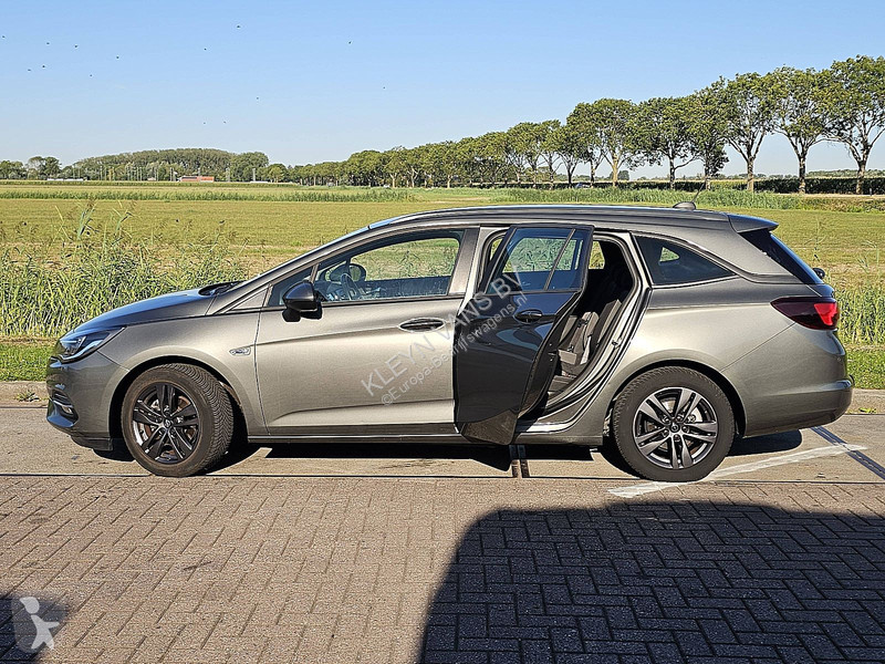 Furgoneta Opel 1.2 Sports Tourer Execut