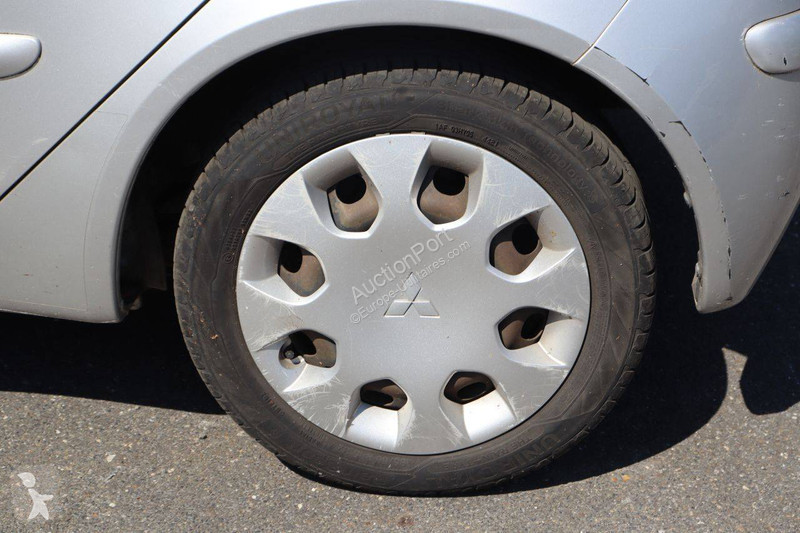 Samochód dostawczy Mitsubishi
