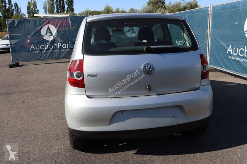 عربة نفعية Volkswagen Fox