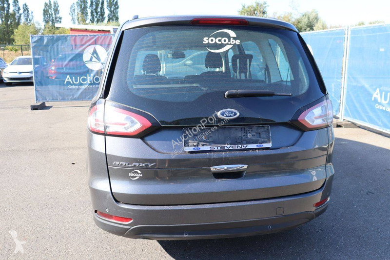 عربة نفعية Ford