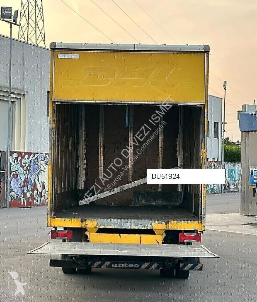 عربة نفعية Mercedes