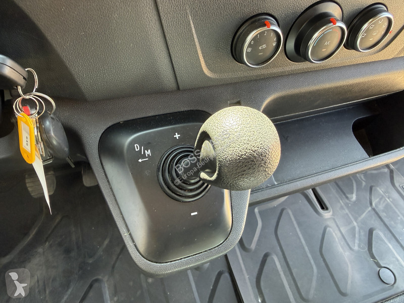 Véhicule utilitaire Renault Plancher T35 2.3...
