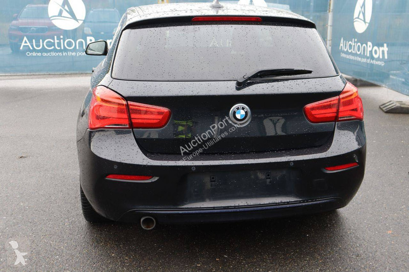 Véhicule utilitaire BMW Sportshatch 116d 1 Serie