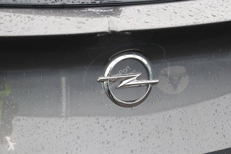 Véhicule utilitaire Opel
