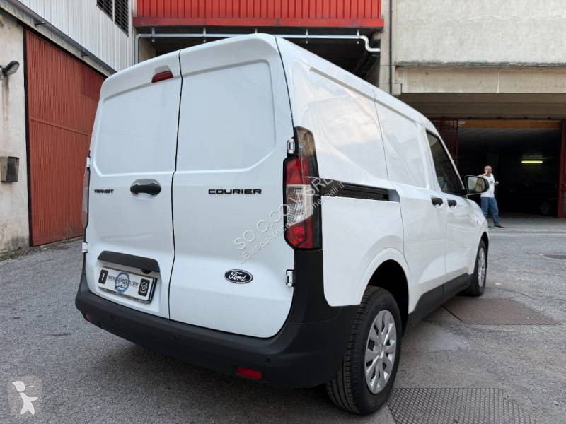 Комерційні автомобілі Ford