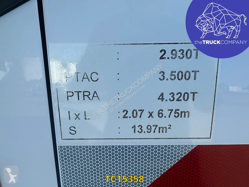 Véhicule utilitaire Renault 145.35 klubb