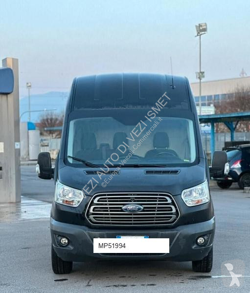 Véhicule utilitaire Ford