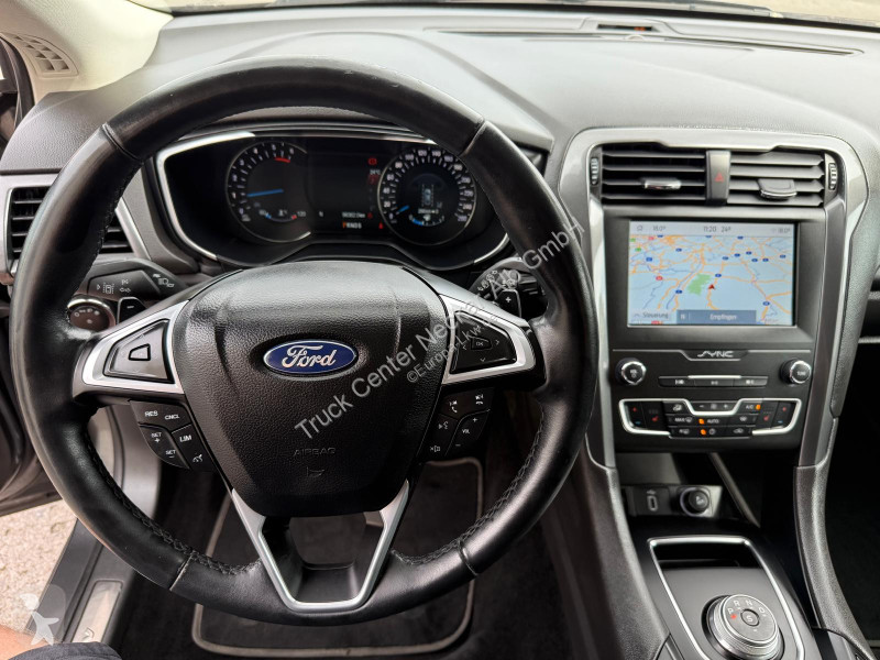 Véhicule utilitaire Ford Turnier Titanium 2.0...