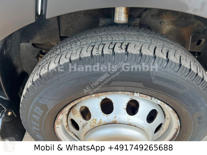 Véhicule utilitaire Ford 2.0 Maxi Pritsche DoKa...