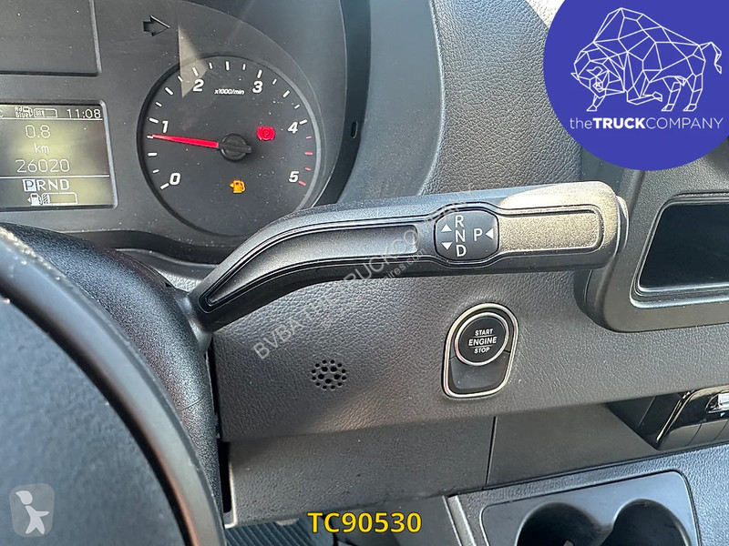 Véhicule utilitaire Mercedes 317 CDI KOFFER MET...