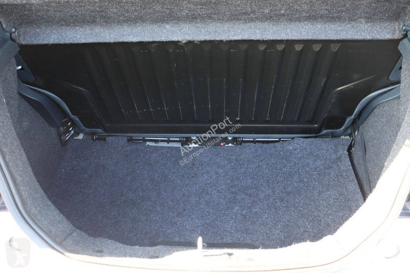 Véhicule utilitaire Ford Ka