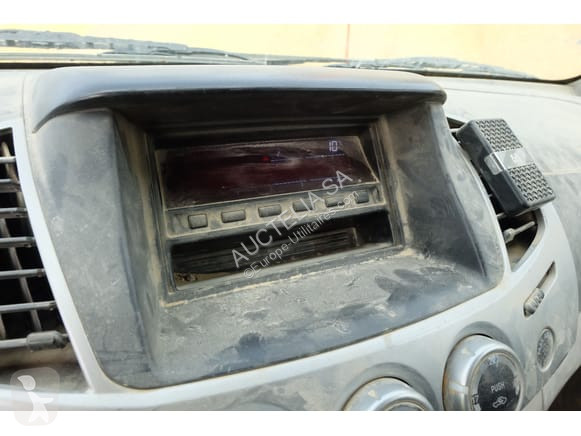 Véhicule utilitaire Mitsubishi