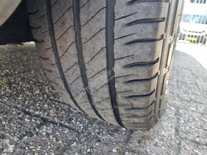 Véhicule utilitaire Mercedes 314 CDI L2H1/...
