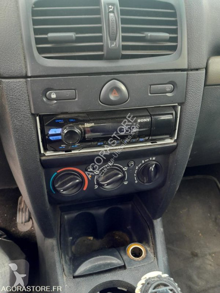 Véhicule utilitaire Renault CLIO