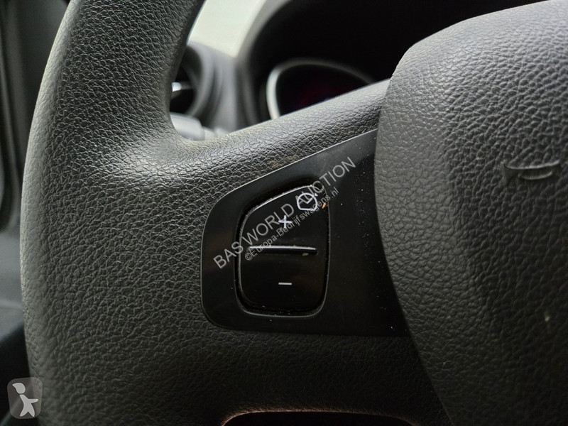 Veículo utilitário Renault 1.6 dCi T29 L2H1...