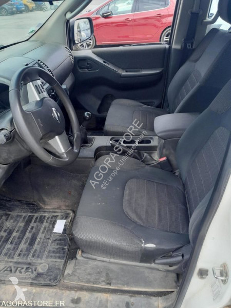 Véhicule utilitaire Nissan NAVARA