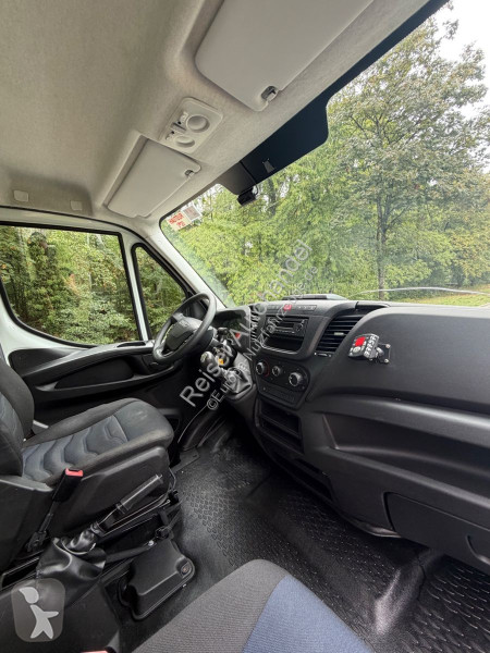 Bedrijfswagen Iveco 35 S 12/13 Kühlkoffer.LBW....