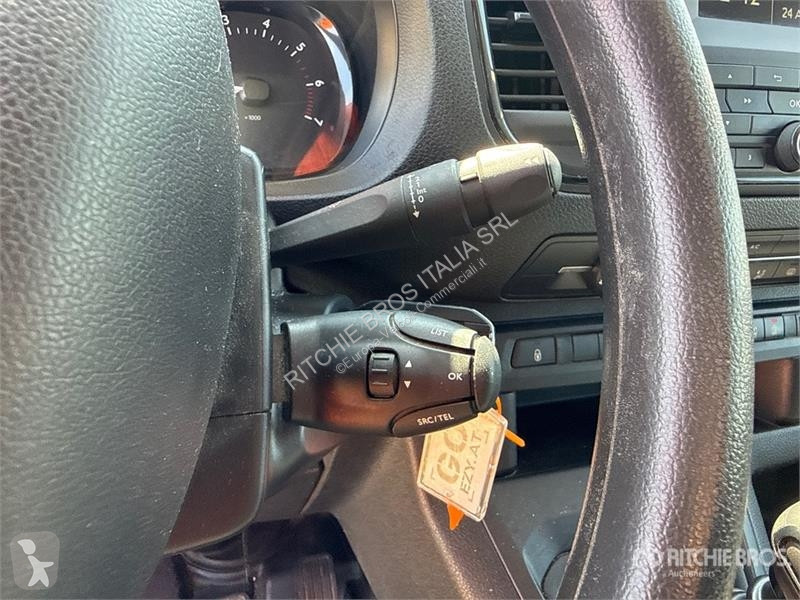 Комерційні автомобілі Opel 1.5