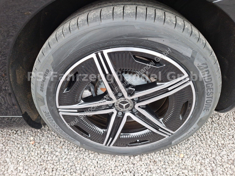 Furgoneta Mercedes EQE 500 4Matic*A Line*Leder*...