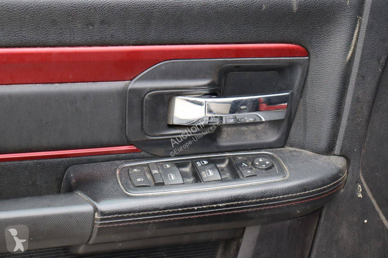 Véhicule utilitaire Dodge Ram1500