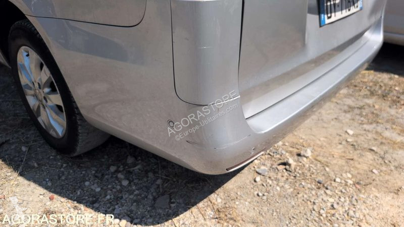 Véhicule utilitaire Mercedes VITO