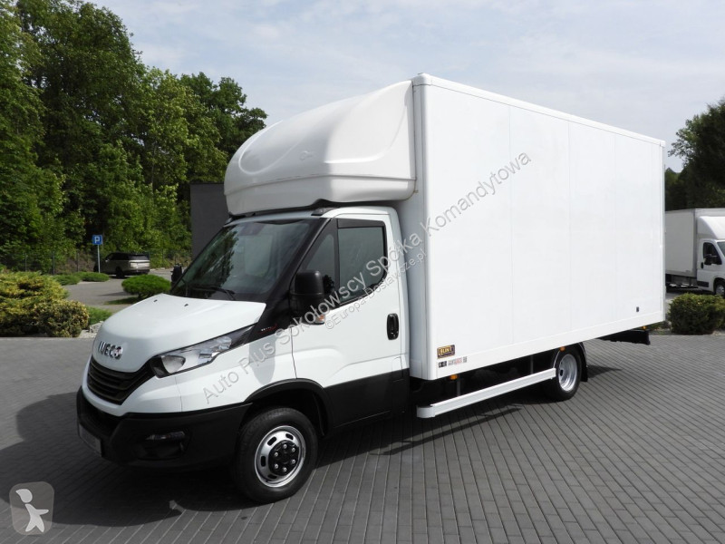 Лекотоварен автомобил Iveco 35C16 DAILY