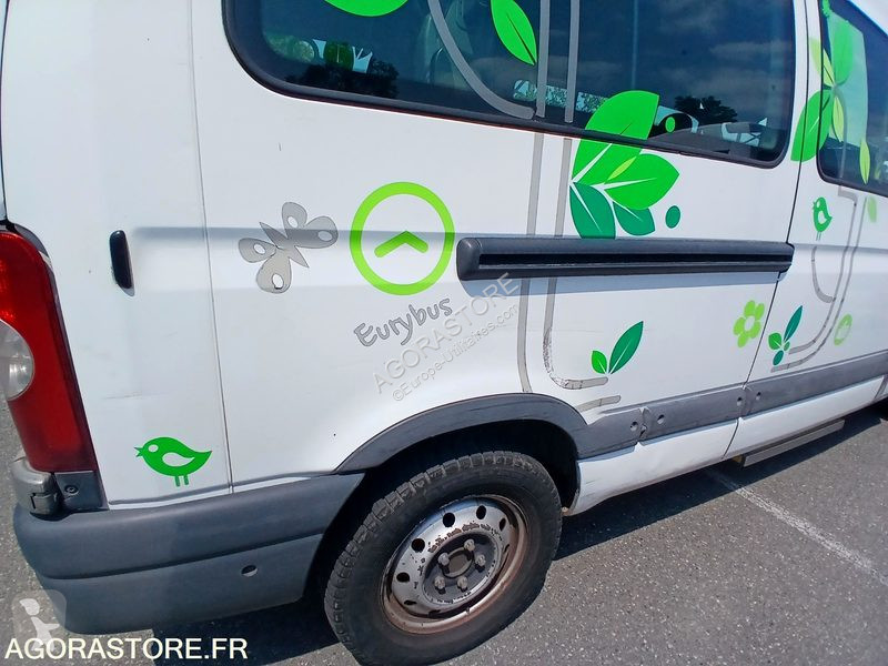 Комерційні автомобілі Renault MASTER