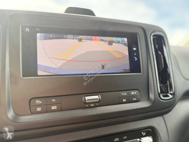 Комерційні автомобілі Mercedes VITO FOURGON 119...