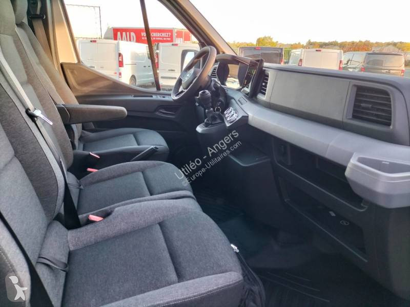 Véhicule utilitaire Nissan