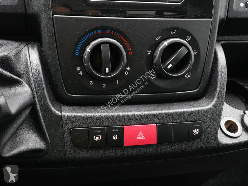 Furgoneta Peugeot 140PK