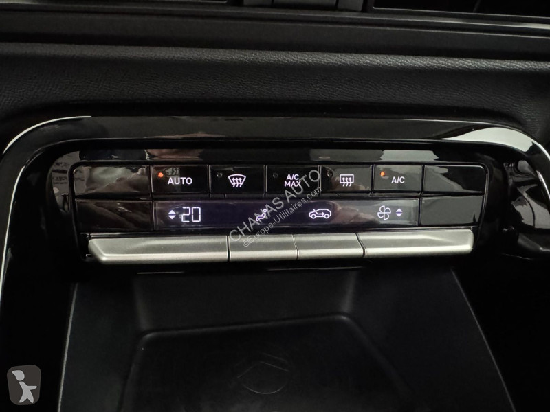 Лекотоварен автомобил Citroën 1.2 Hybride 145...