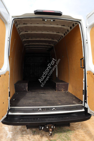 Iveco  35C14 van
