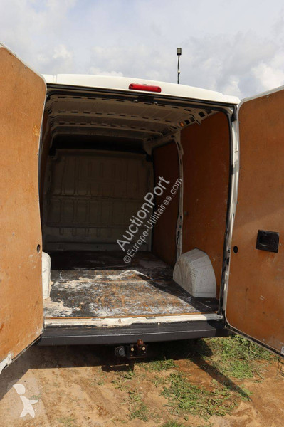 Peugeot  van