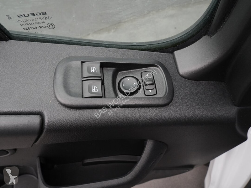 Furgoneta Renault 135PK