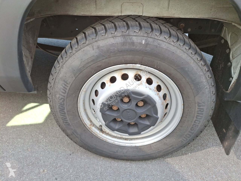 Furgoneta Iveco 3.0D 352L DC 6P. H2 AUT/ECC