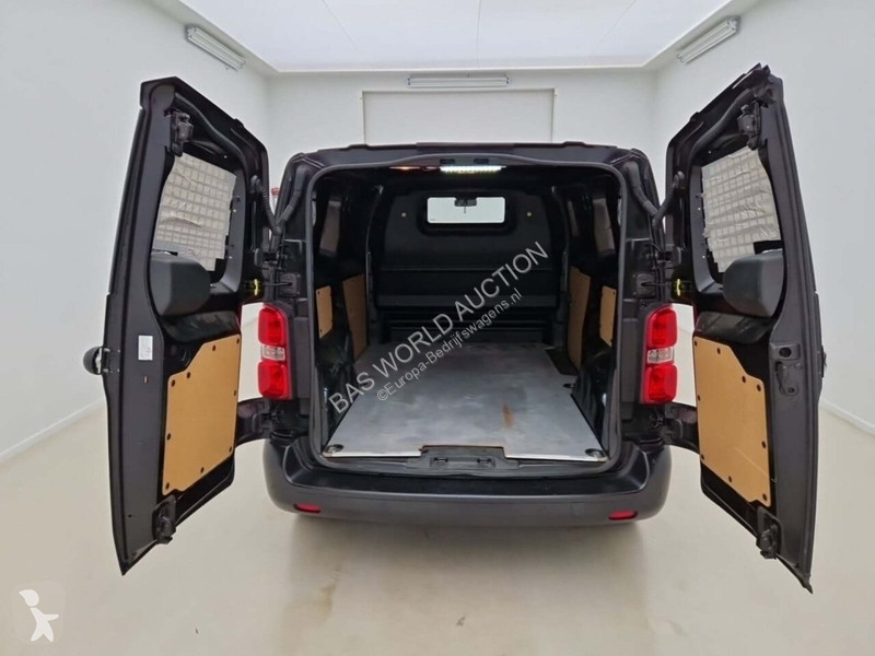 Užitkové vozidlo Peugeot 2.0 BlueHDi 145 EAT8...