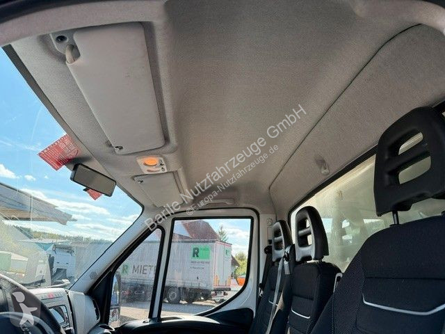 Veículo utilitário Iveco 35C16