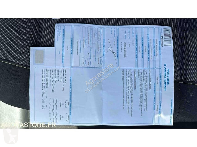Коммерческий автомобиль
