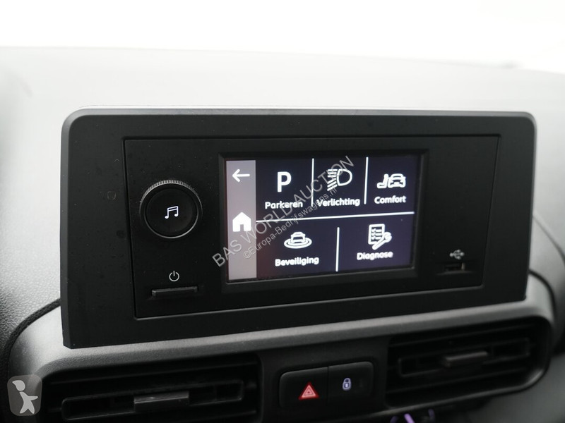 Haszongépjármű Opel e 136pk -e