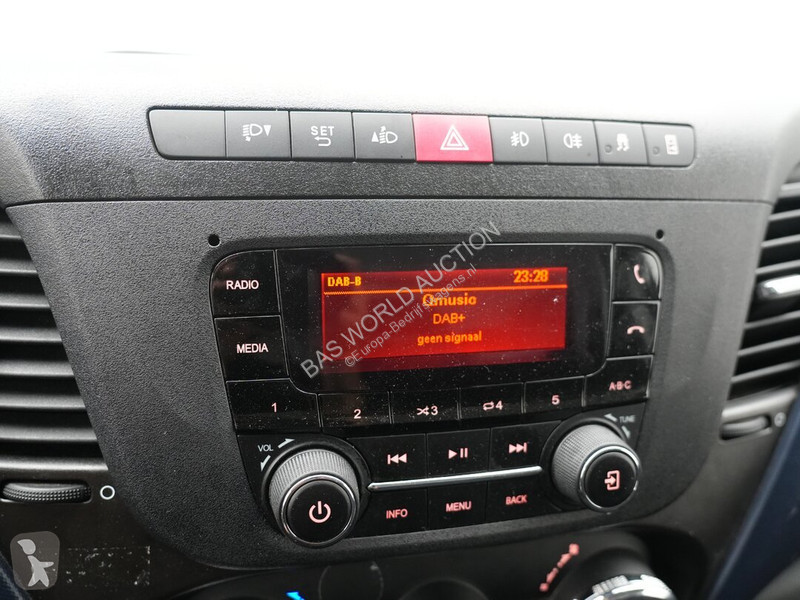 Furgoneta Iveco 35S16