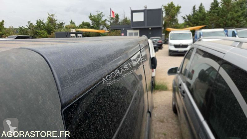 Veículo utilitário Renault TRAFIC