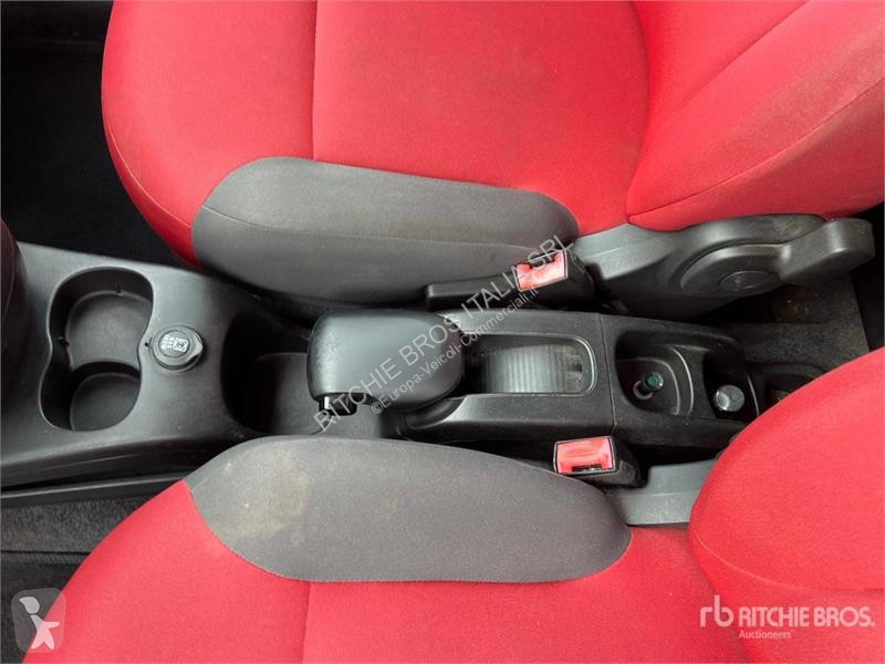 Veículo utilitário Fiat Cargo Van