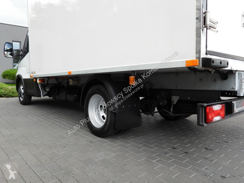Veículo utilitário Iveco 35C14 DAILY