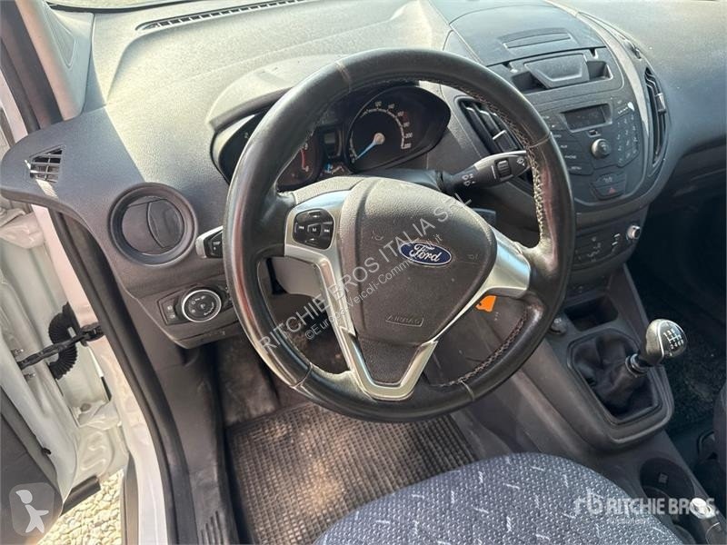 Veículo utilitário Ford Courier Cargo Van