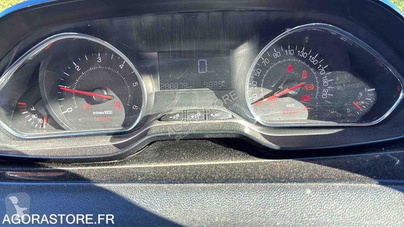 Véhicule utilitaire Peugeot 208