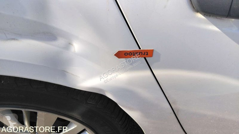 Véhicule utilitaire Peugeot 208