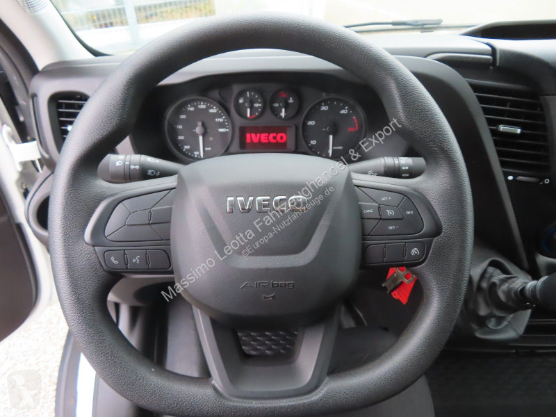 Užitkové vozidlo Iveco 35C16  3,0  Möbelkoffer...