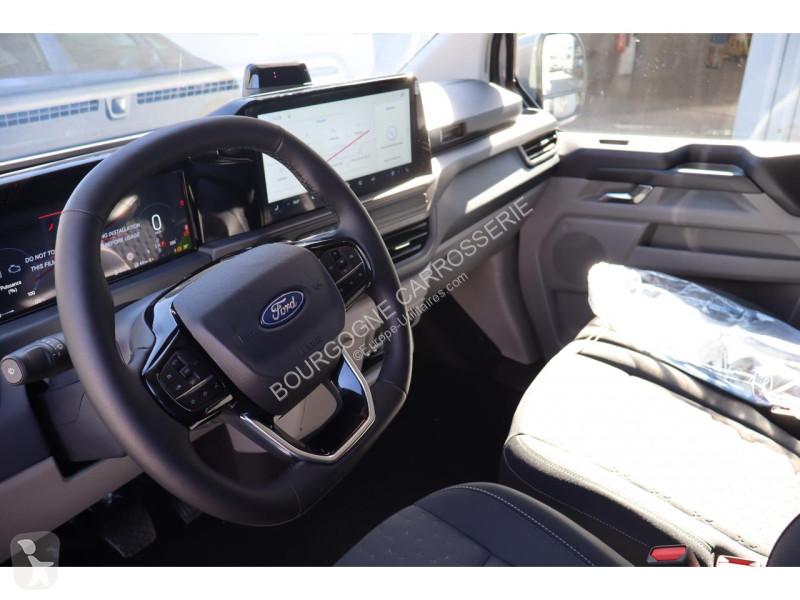 Véhicule utilitaire Ford