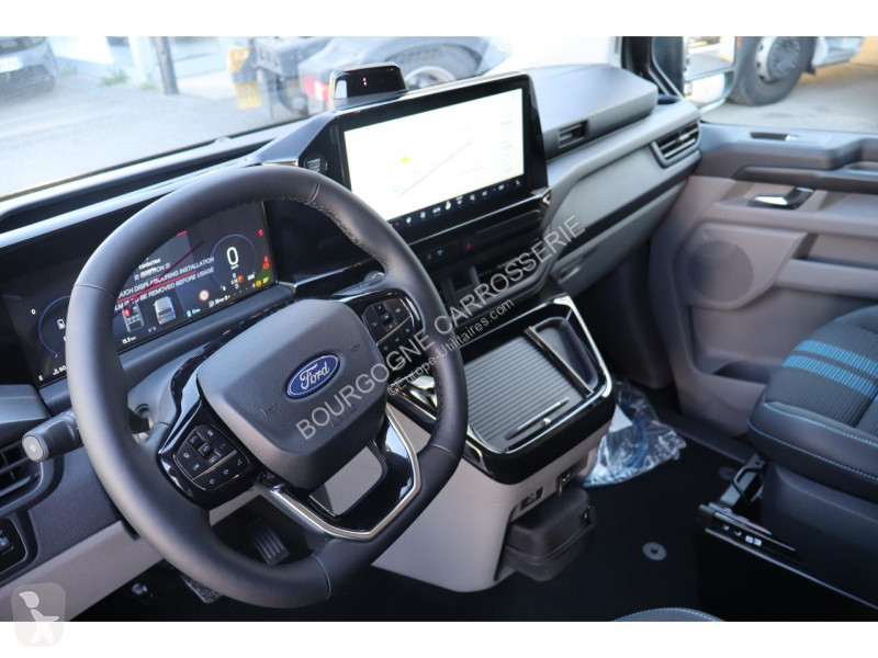 Véhicule utilitaire Ford