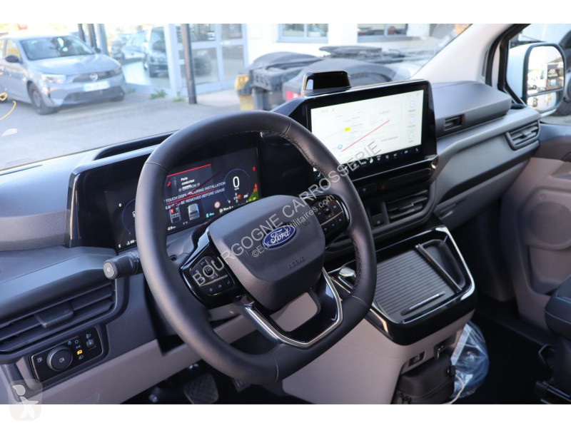 Véhicule utilitaire Ford